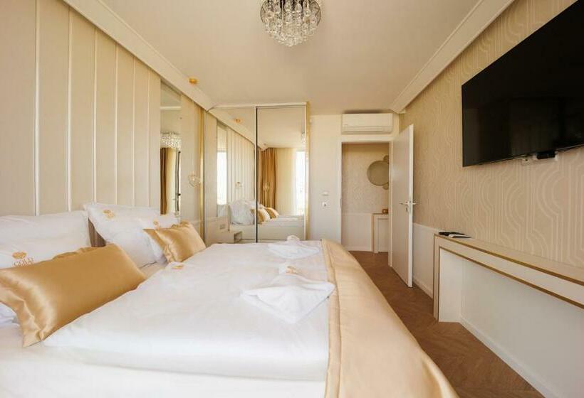 带1个卧室的顶楼公寓, Gold Wave Apartments