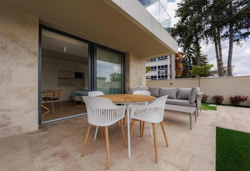 带1个卧室的豪华公寓, Gold Wave Apartments