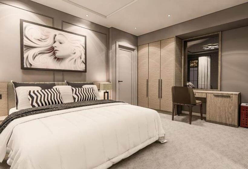 デラックスルーム, Golden