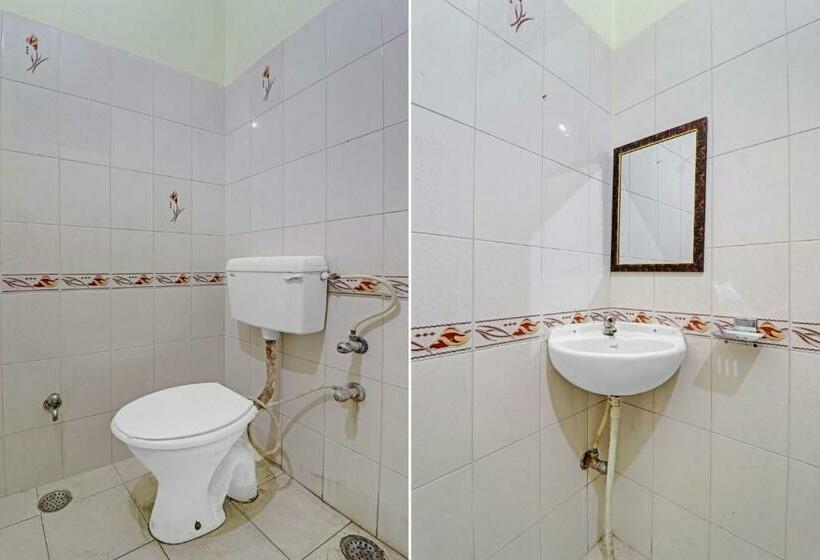 חדר סטנדרט, Spot On Ganpati Home Stays