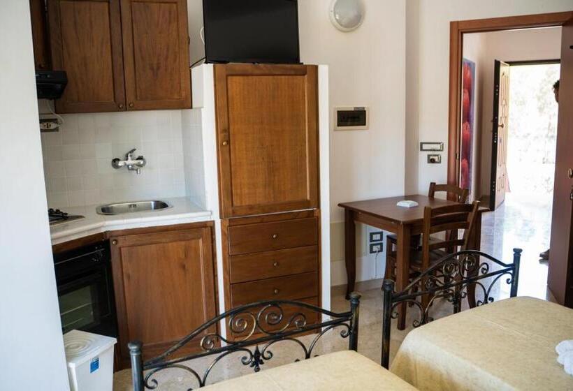 带露台的标准工作室, Cala San Giorgio Residence