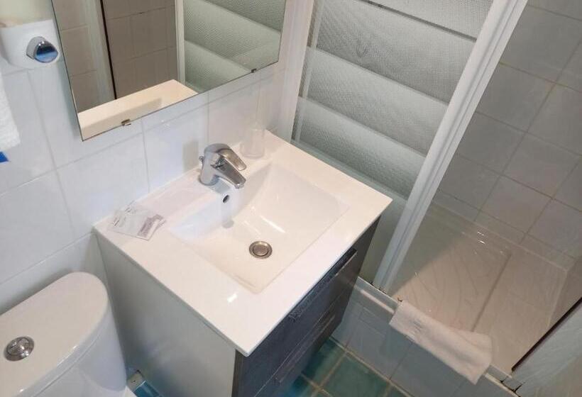 Номер Стандарт, Hôtel Le Vauban