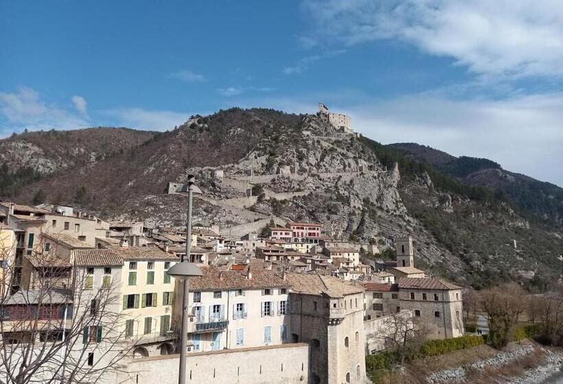 Номер Стандарт, Hôtel Le Vauban