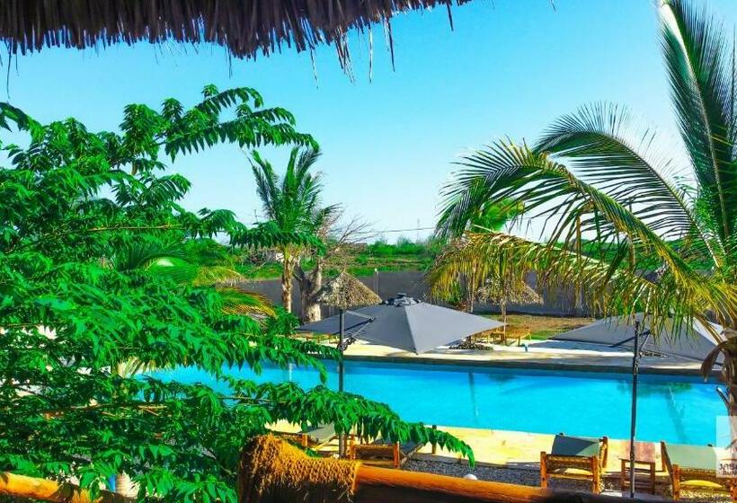 חדר סטנדרט נוף לבריכה, Jabali Bungalows Lodge