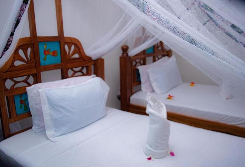 스탠다드 룸 풀장 전망, Jabali Bungalows Lodge