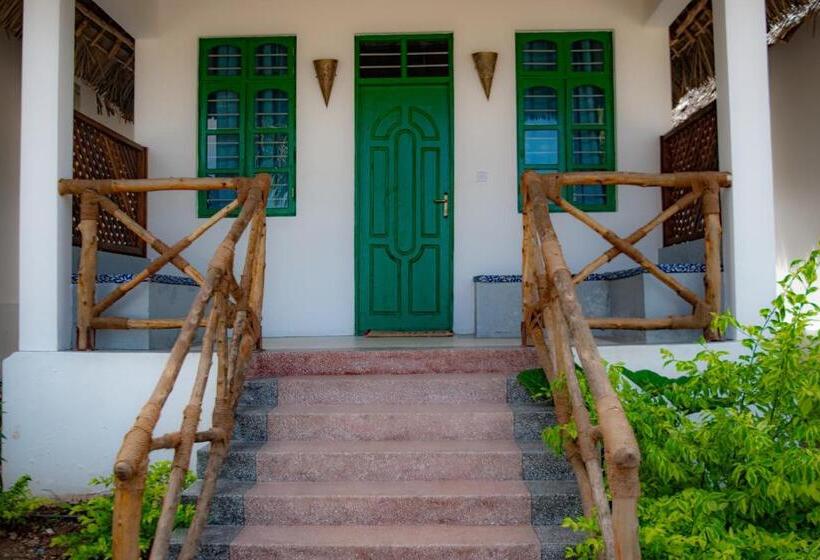 חדר סטנדרט נוף לגינה, Jabali Bungalows Lodge