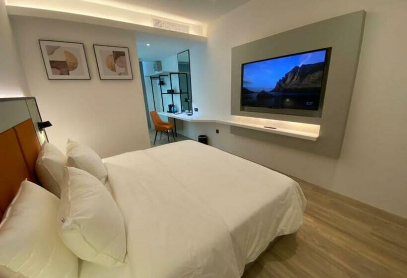 스탠다드 룸 킹사이즈 침대, Otel Hotel Suite