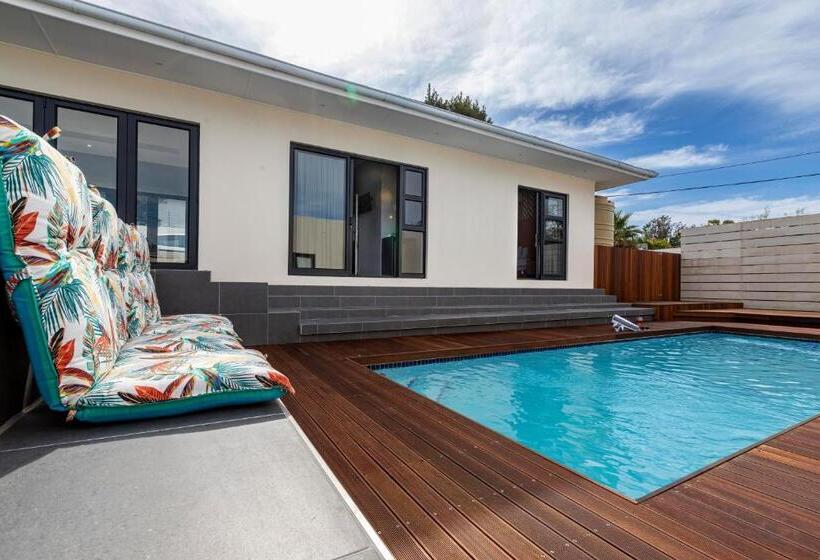 디럭스 룸 킹사이즈 침대, 5th On Preston Guest House