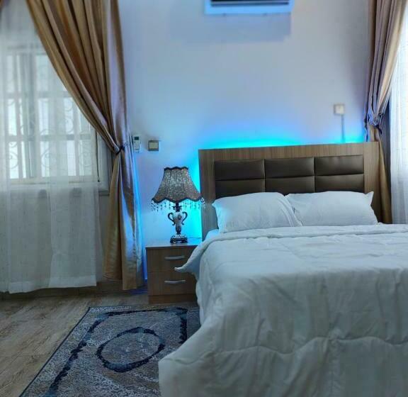 اتاق لوکس, Vintz Apartments