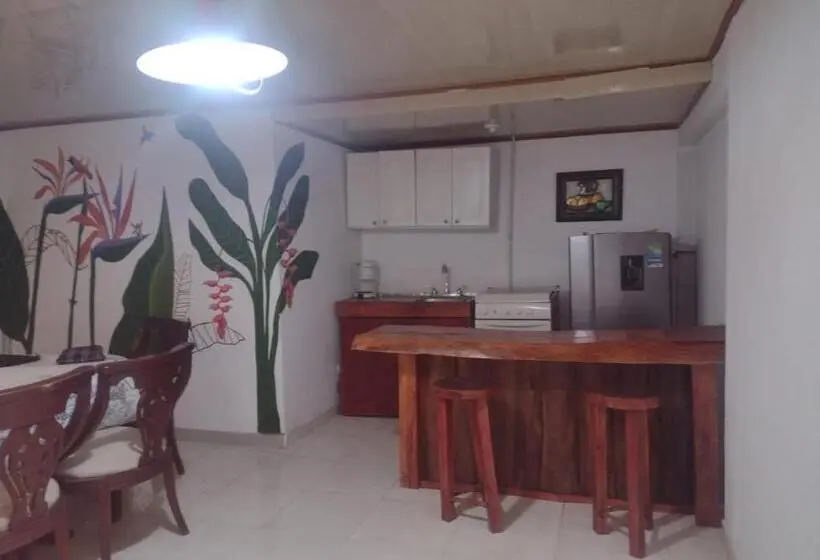 スタンダードトリプルルーム, Hostal Sueño Paraiso  Observatorio Astronómico