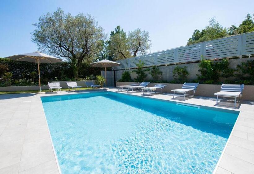 غرفة ديلوكس رباعية, L Agrumeto