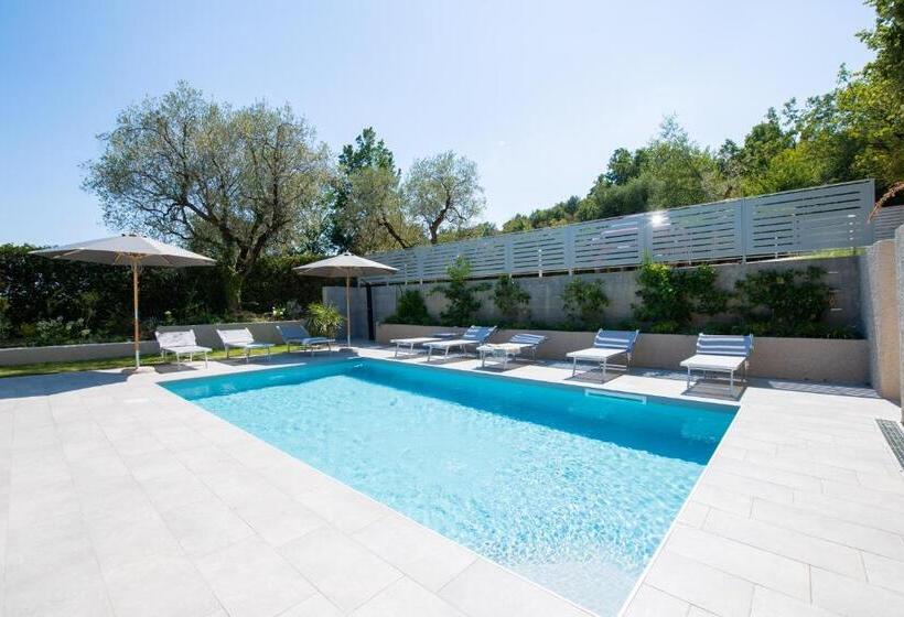 غرفة ديلوكس رباعية, L Agrumeto