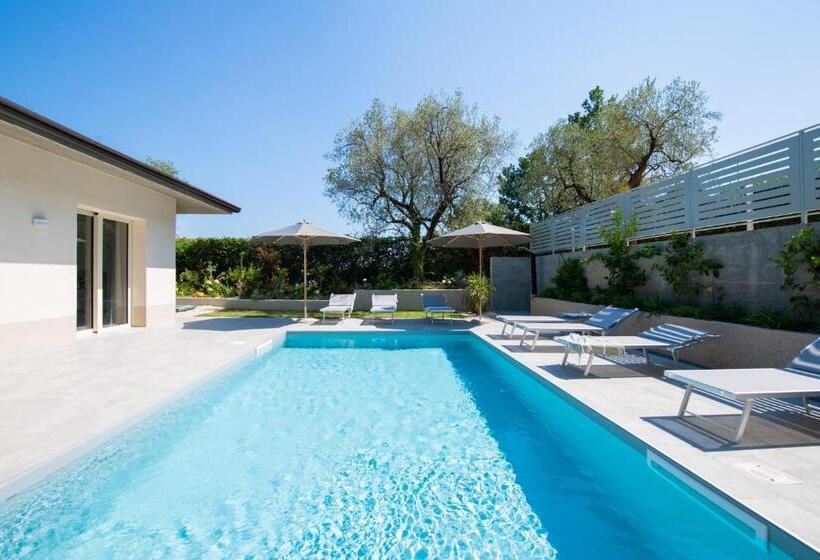 غرفة ديلوكس رباعية, L Agrumeto