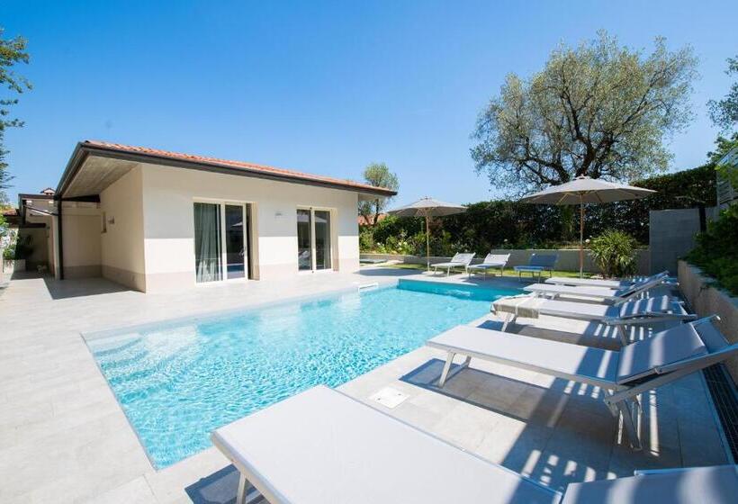 غرفة قياسية سرير كينج, L Agrumeto