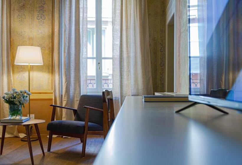 اتاق لوکس, Palazzo Glori 6