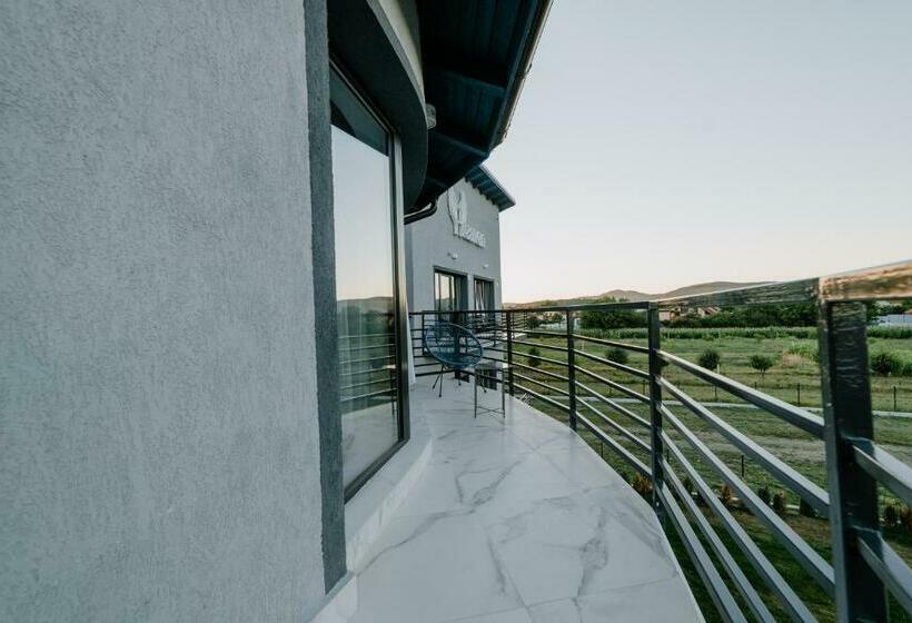 غرفة قياسية سرير كينج, Pensiunea Heaven