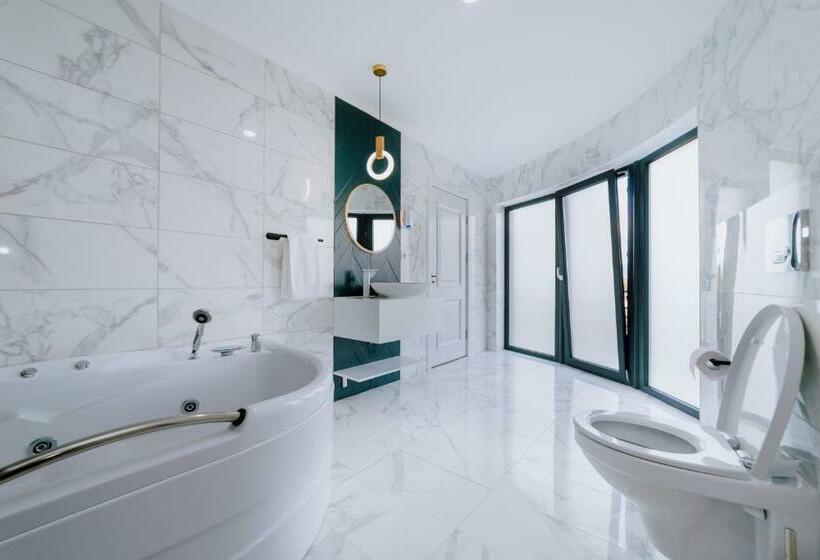 غرفة قياسية سرير كينج, Pensiunea Heaven