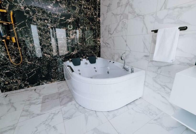 غرفة قياسية سرير كينج, Pensiunea Heaven