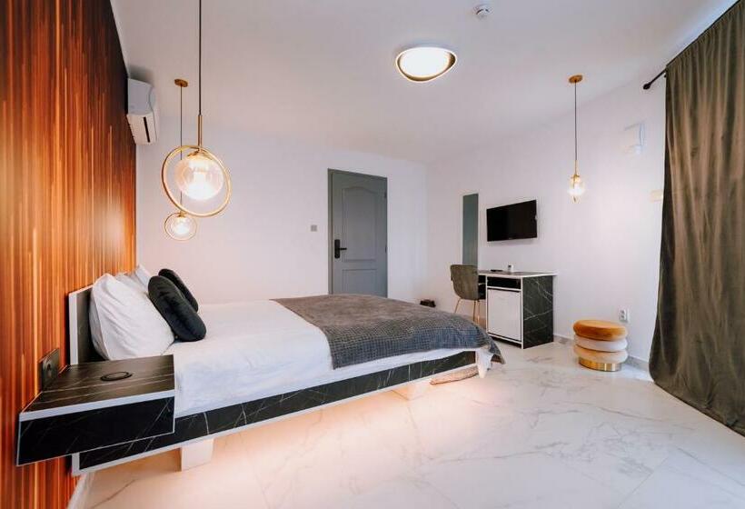 غرفة قياسية سرير كينج, Pensiunea Heaven