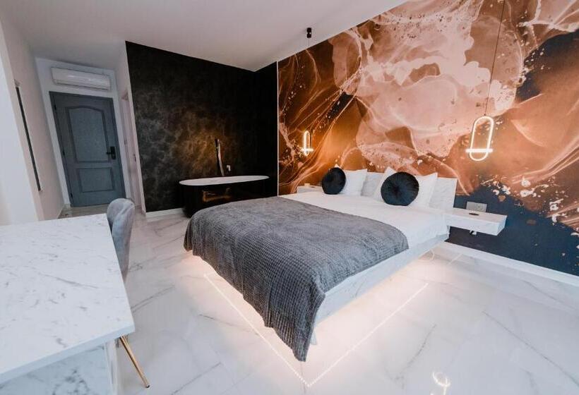 غرفة ديلوكس, Pensiunea Heaven