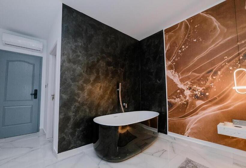 غرفة ديلوكس, Pensiunea Heaven