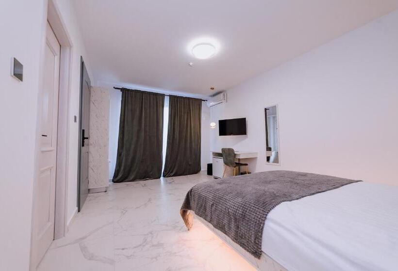 غرفة قياسية مطلة على الجبل, Pensiunea Heaven