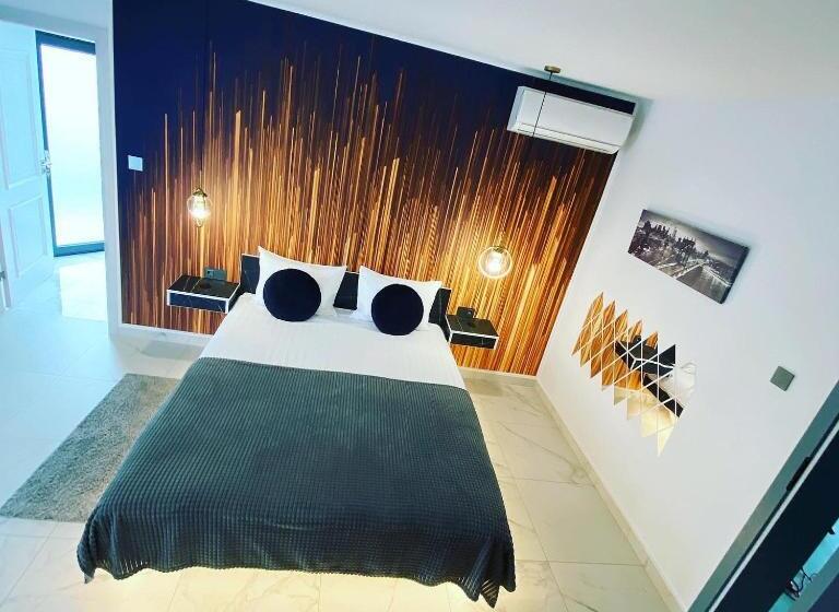 غرفة قياسية سرير كينج, Pensiunea Heaven