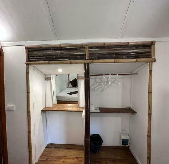 غرفة قياسية مزوَّدة بتراس, Koh Mook Mountain View