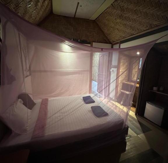 غرفة قياسية مزوَّدة بشُرفة, Koh Mook Mountain View