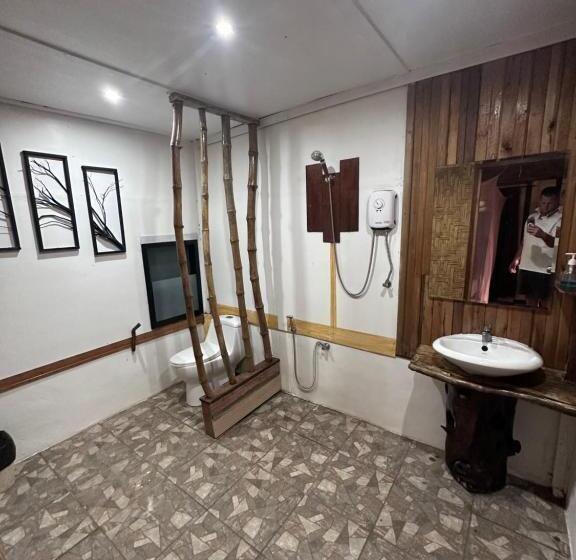 غرفة قياسية مزوَّدة بشُرفة, Koh Mook Mountain View