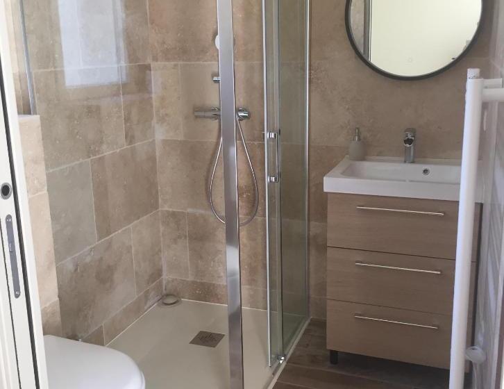 Chambre Standard, Chambre D Hôtes Cabries Calas 5 Min Gare Tgv Aix Et Pôle D Activités D Aix En Provence