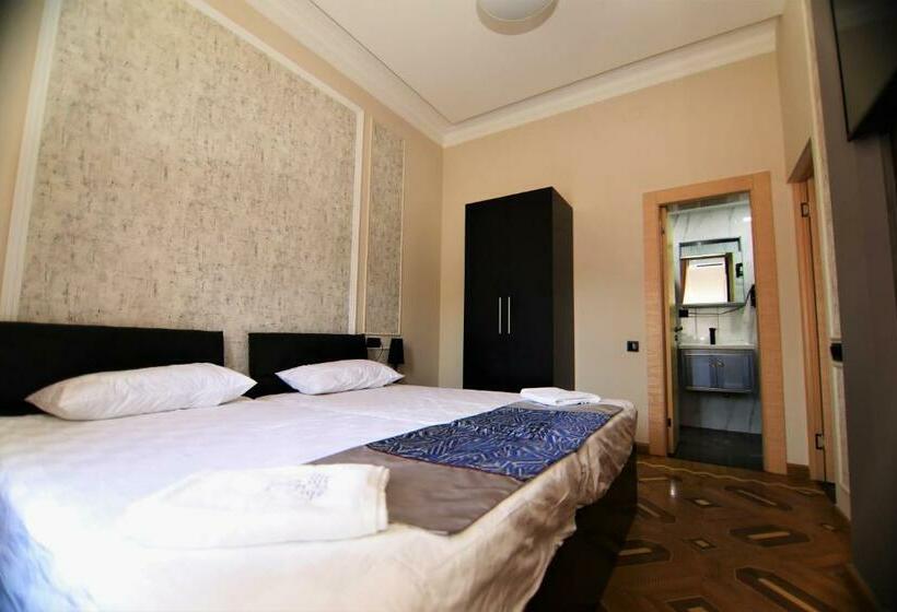 침실 2개 스위트, La Casa Hotel Yerevan