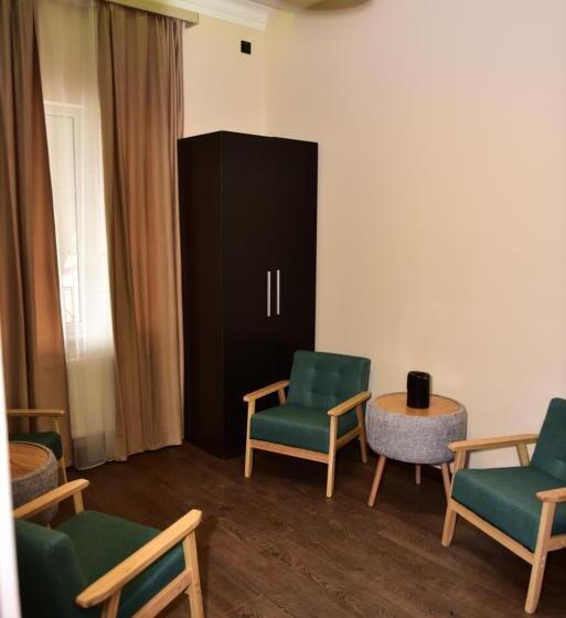 스탠다드 룸 공동 욕실, La Casa Hotel Yerevan