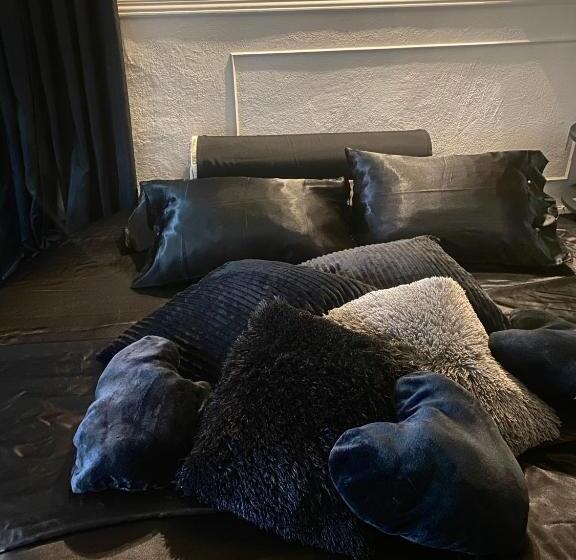 جناح مزود بجاكوزى, Le Suites Supreme