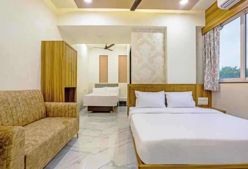 スイート, Sai Sagar Lodging & Boarding