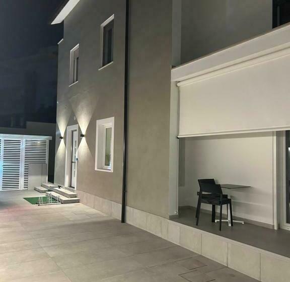 اتاق استاندارد, Casa Stazione Pescara