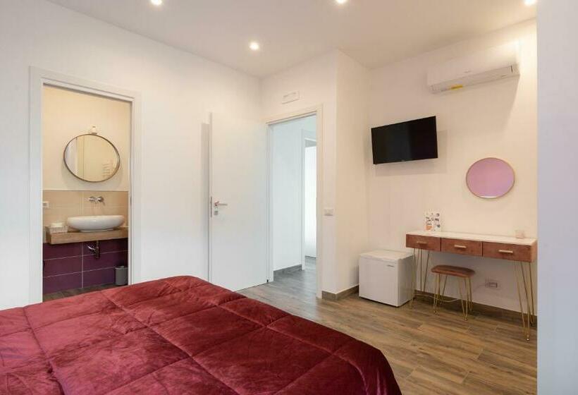 デラックスルーム, Seascape Noemi S Rooms