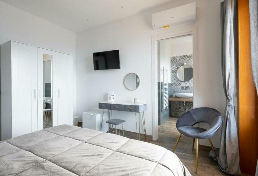 オーシャンビュースタンダードルーム, Seascape Noemi S Rooms