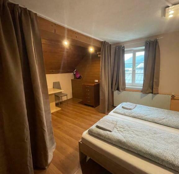 חדר סטנדרט חדר אמבטיה משותף, Giulias Budget Haus