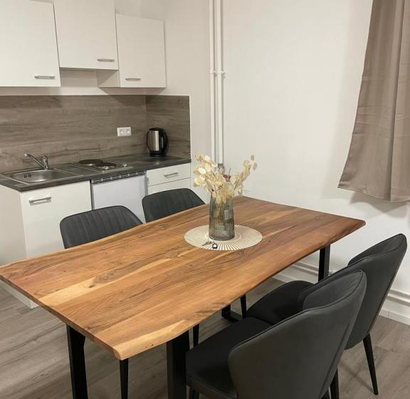 חדר סטודיו סטנדרד, Giulias Budget Haus