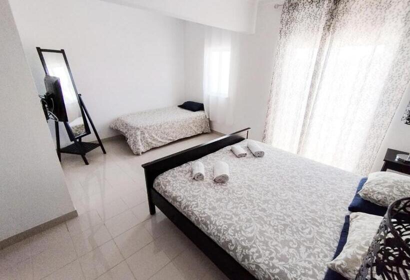 اتاق خانوادگی, Green Diamond Budens