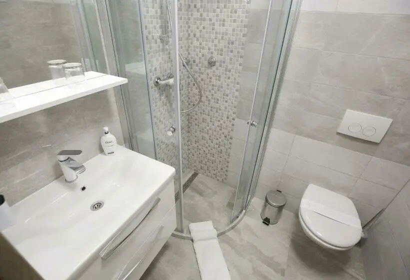バルコニー付き１ベッドルームアパートメント, Apartments And Rooms With Wifi Zadar   14528