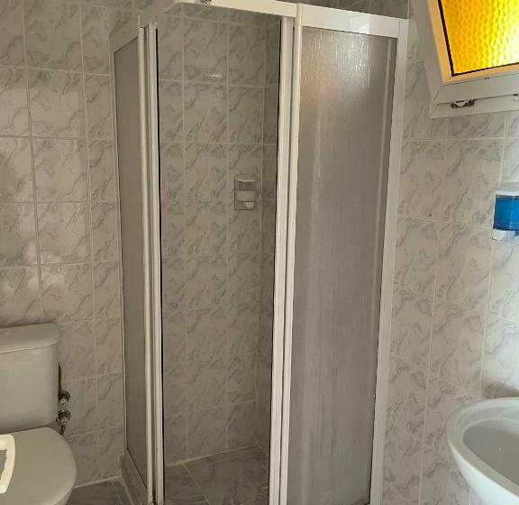 חדר אקונומי לארבעה, İpsos Hotel Beldi̇bi̇