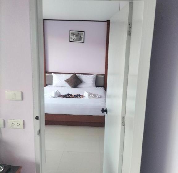 패밀리 룸, La Piccola Kata