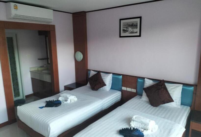 패밀리 룸, La Piccola Kata