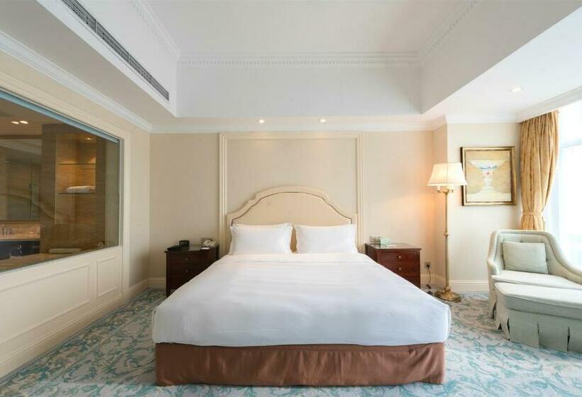 اتاق لوکس, Qingdao Jinshi International