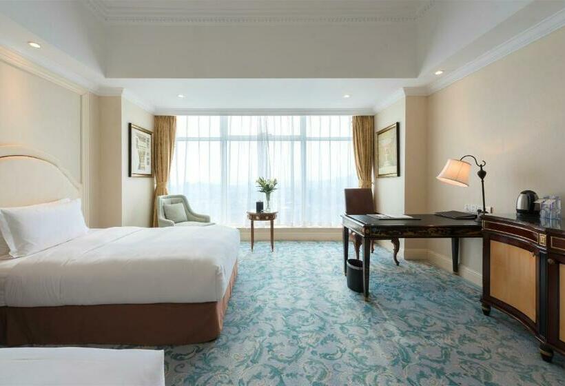 اتاق لوکس, Qingdao Jinshi International