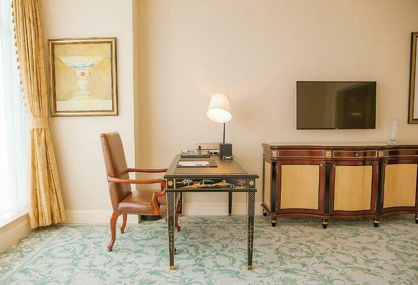 اتاق لوکس با چشمانداز دریا, Qingdao Jinshi International