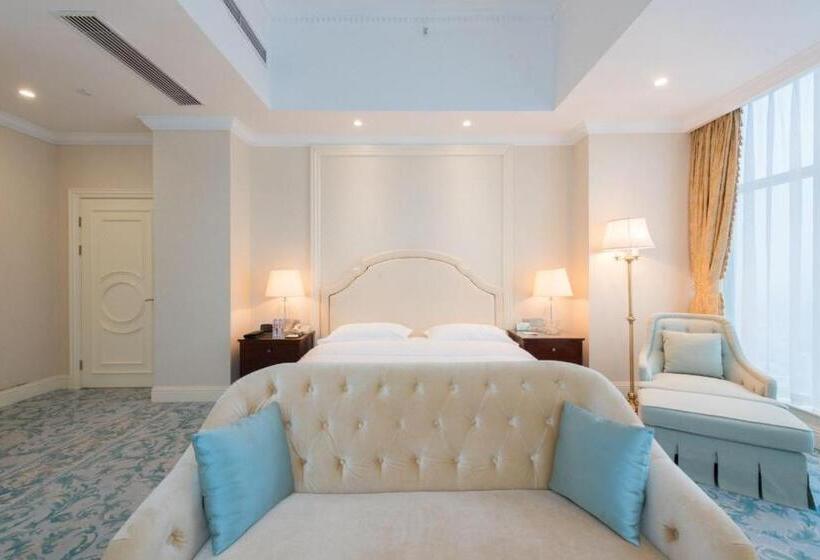 سوییت لوکس, Qingdao Jinshi International