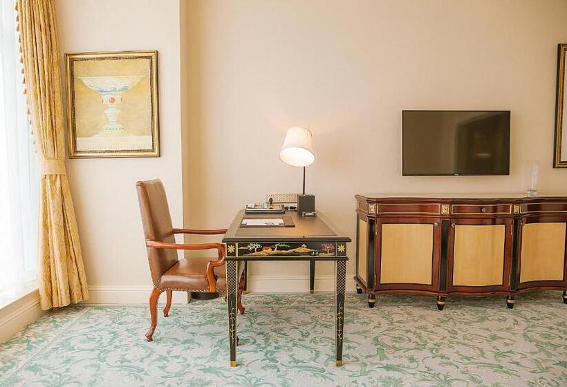 Номер Deluxe, Qingdao Jinshi International